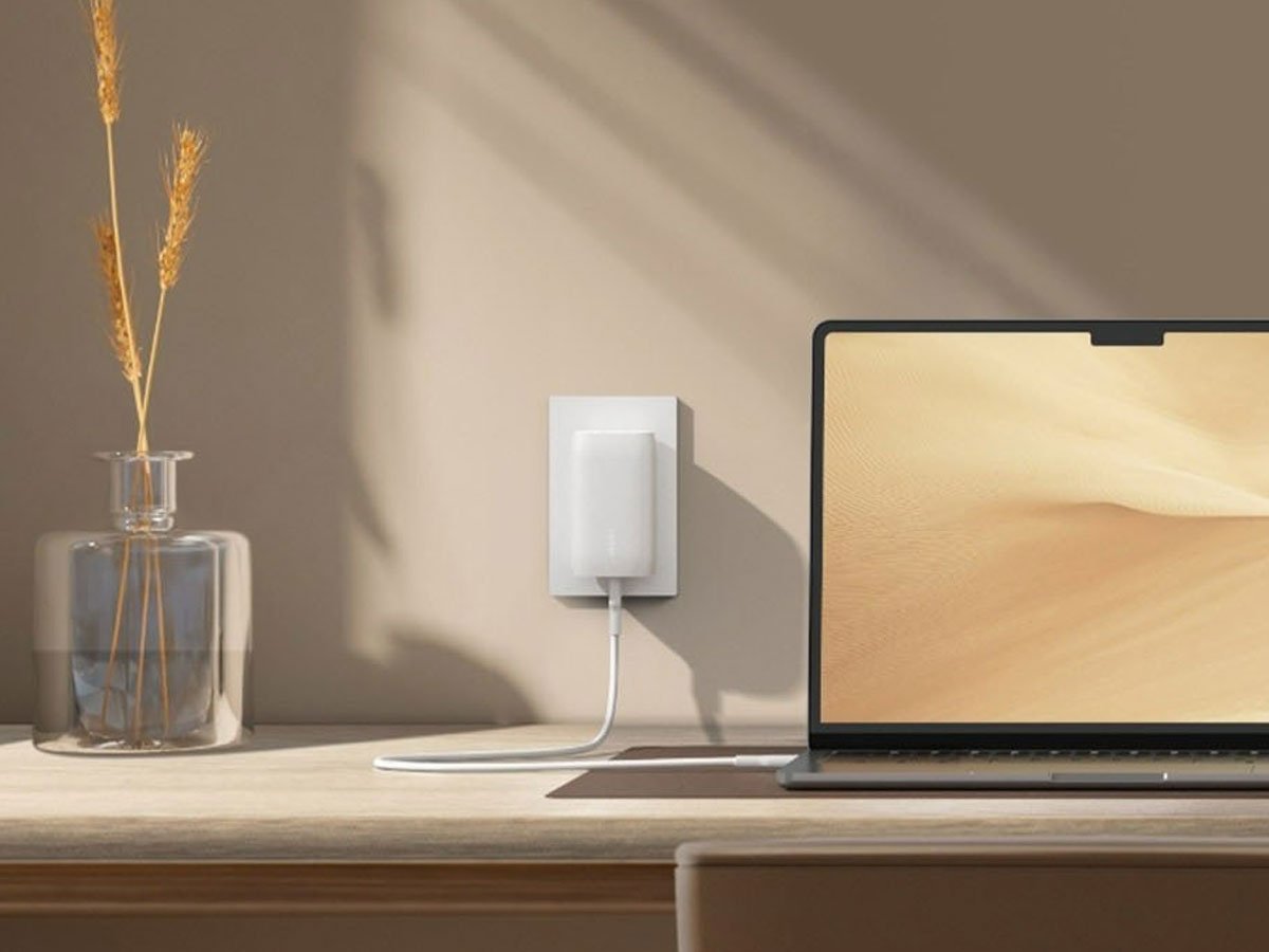 Belkin Ładowarka kątowa 3 porty USB-C PPS 67 W, kabel USB-C