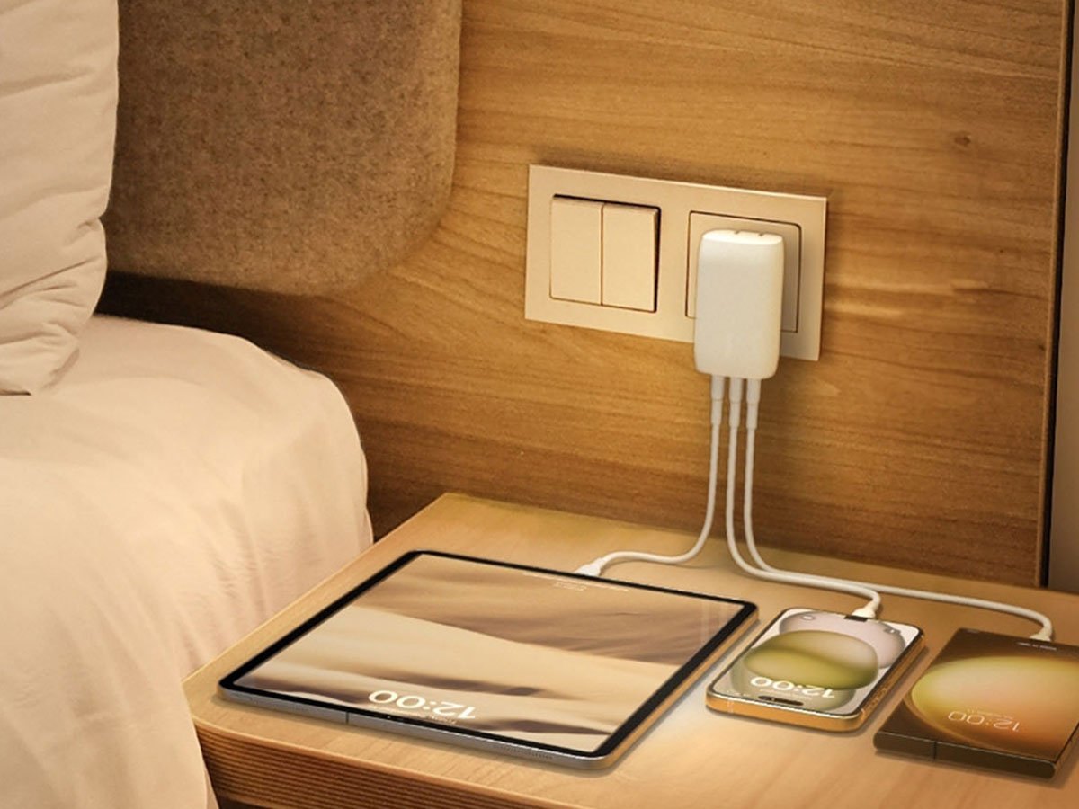 Belkin Ładowarka kątowa 3 porty USB-C PPS 67 W