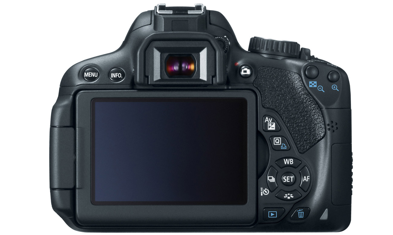 Canon EOS 650D + EF-S 18-55 IS II