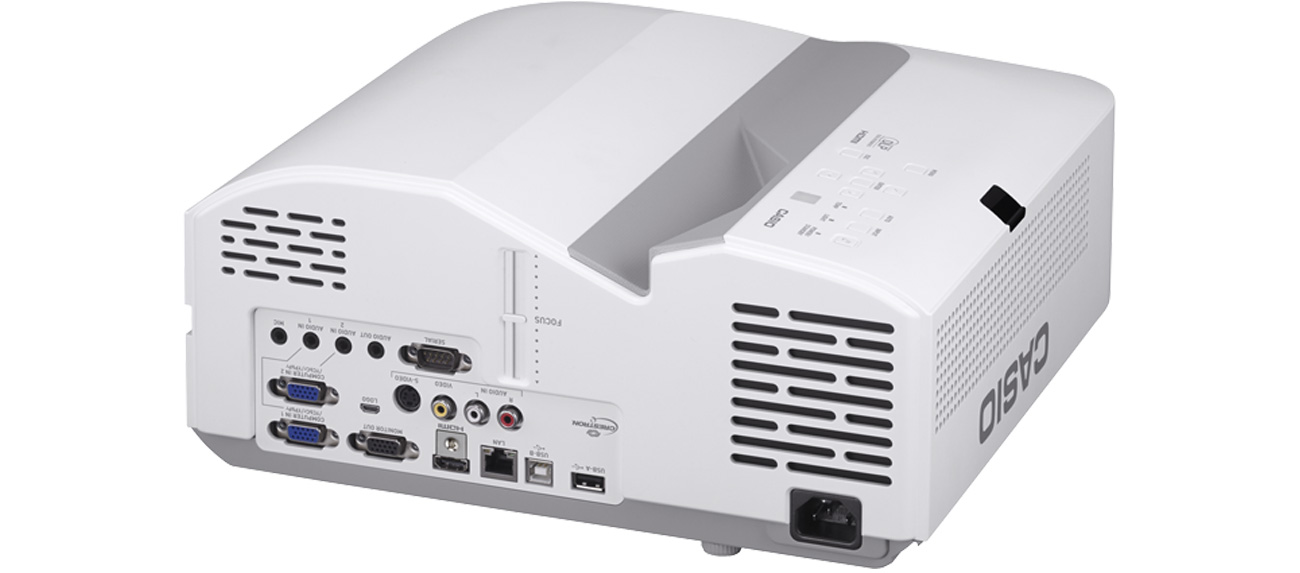 Casio XJ-UT311WN Widok Na Porty