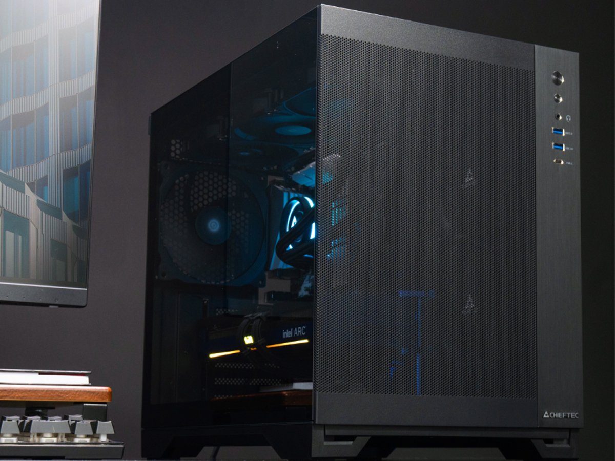 Chieftec Visio Air widok z przodu
