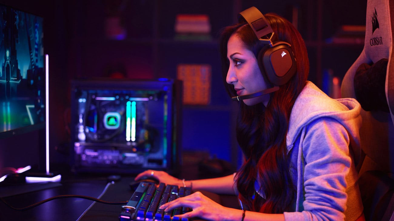 Zestaw słuchawkowy Corsair HS80 RGB Wireless Biały - Bezprzewodowa swoboda użytkowania