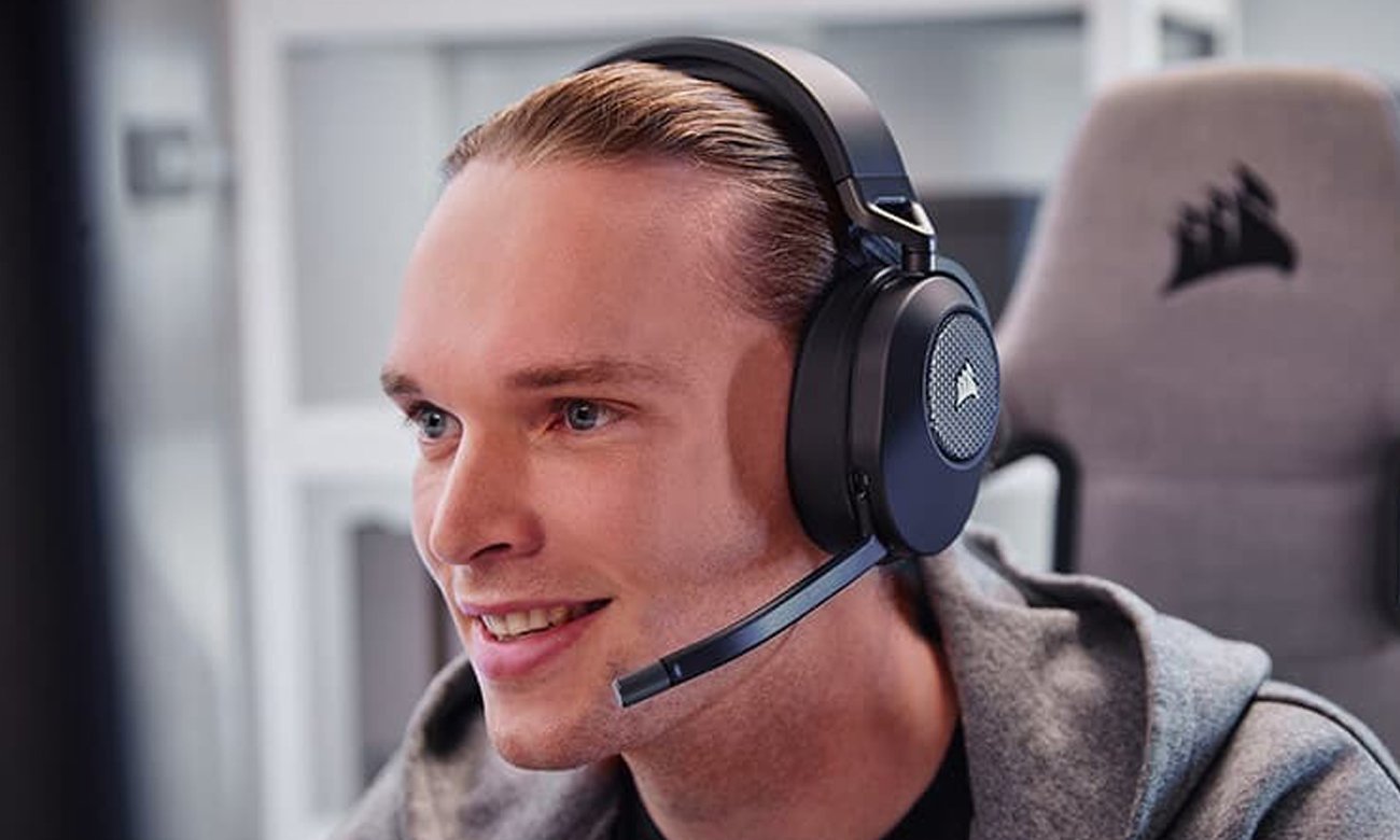 Gamingowy zestaw słuchawkowy Corsair HS65 Wireless v2 Czarny - Grafika lifestyle