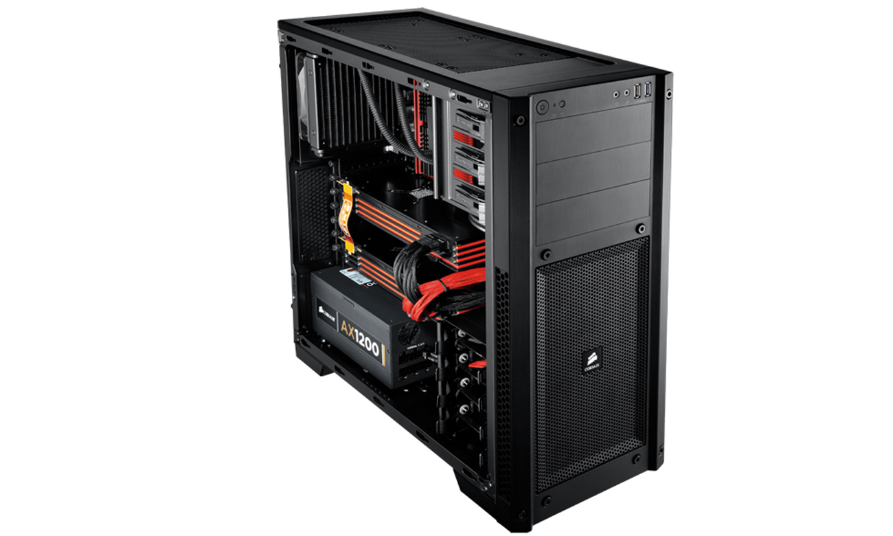 Corsair Carbide Series 300R Windowed Gaming Case - pojemne wnętrze