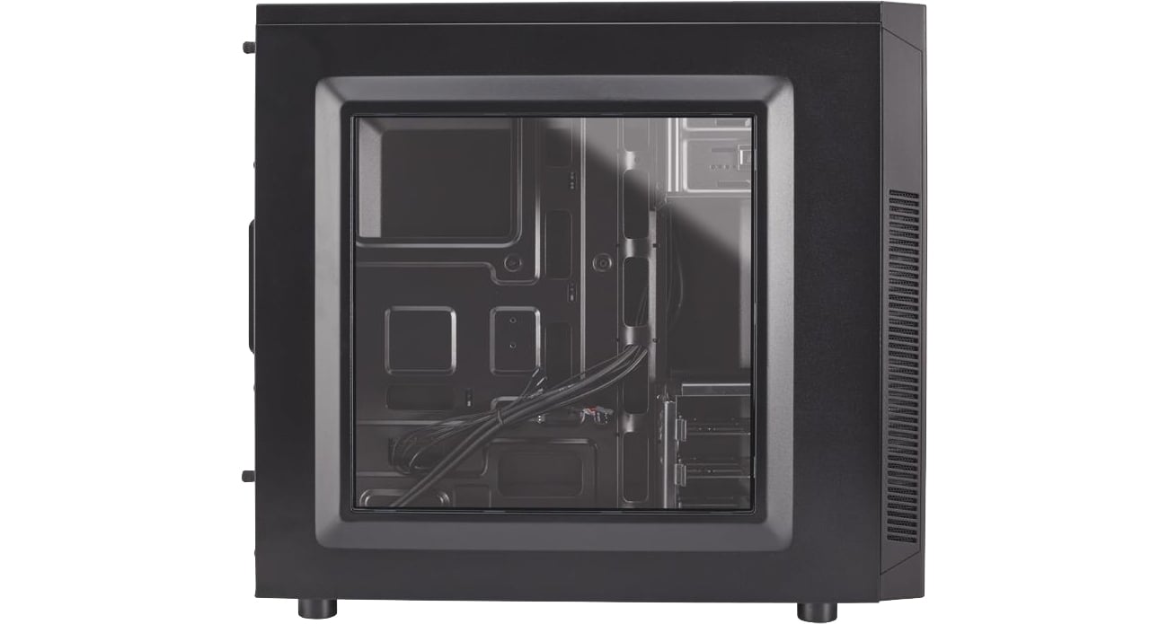 Corsair Carbide Series 100R okno