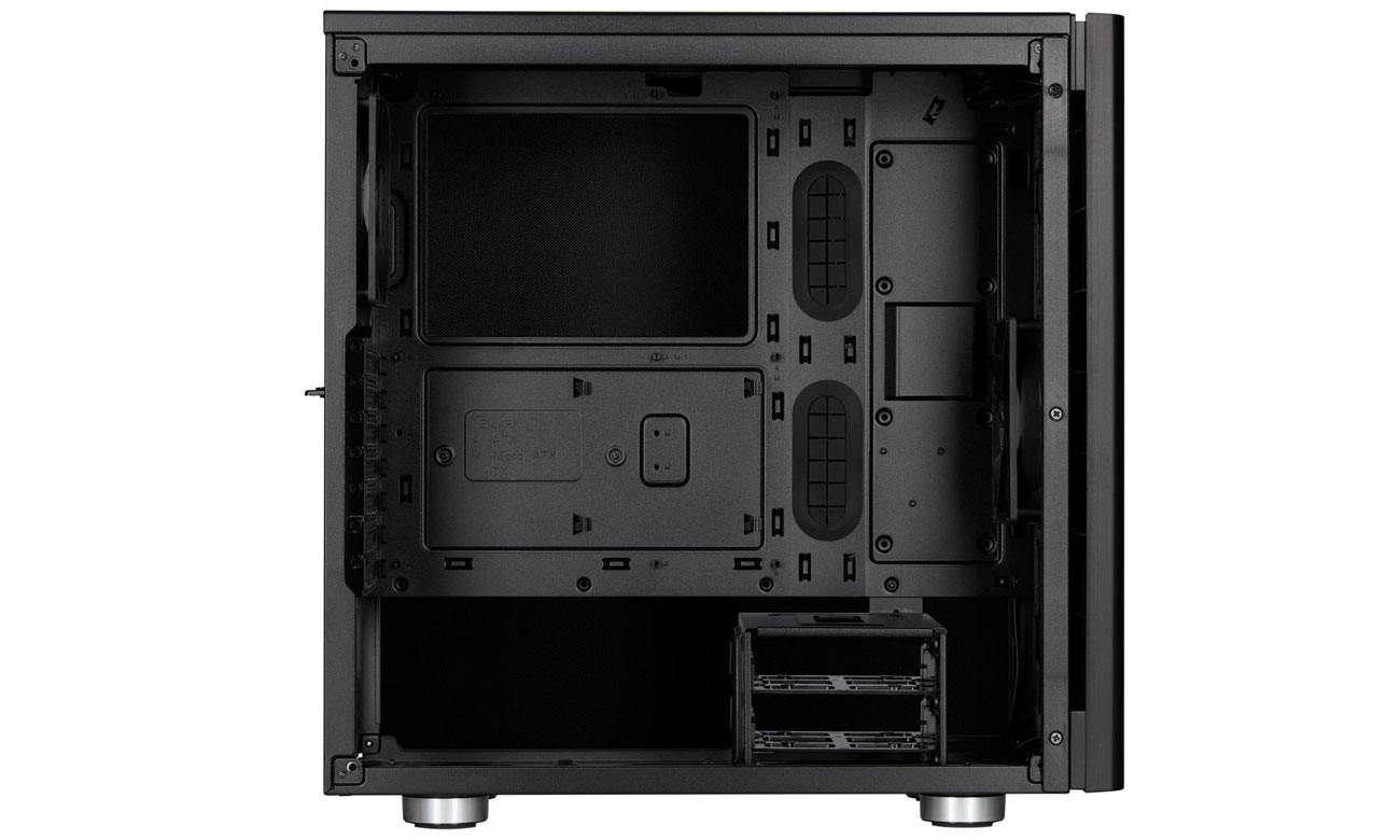 Corsair 275Q wnętrze