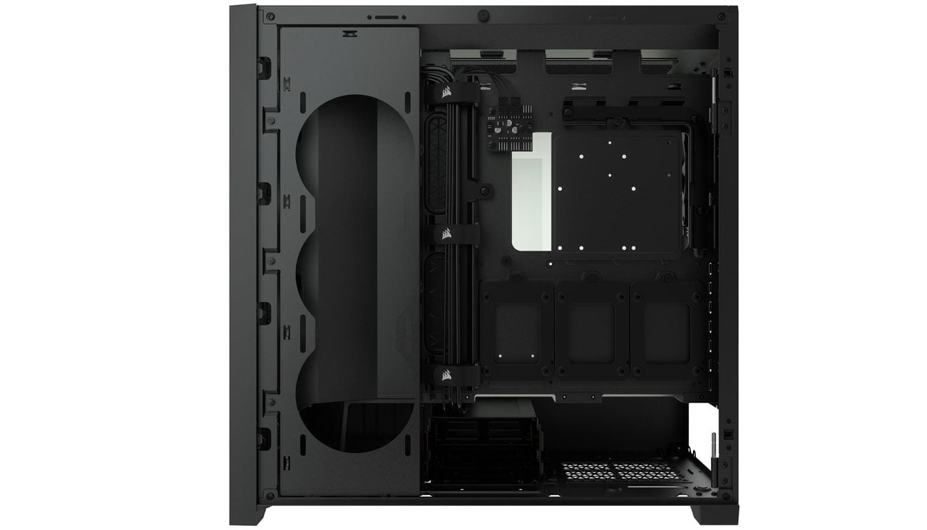 Corsair 5000D Czarna druga strona wnętrza