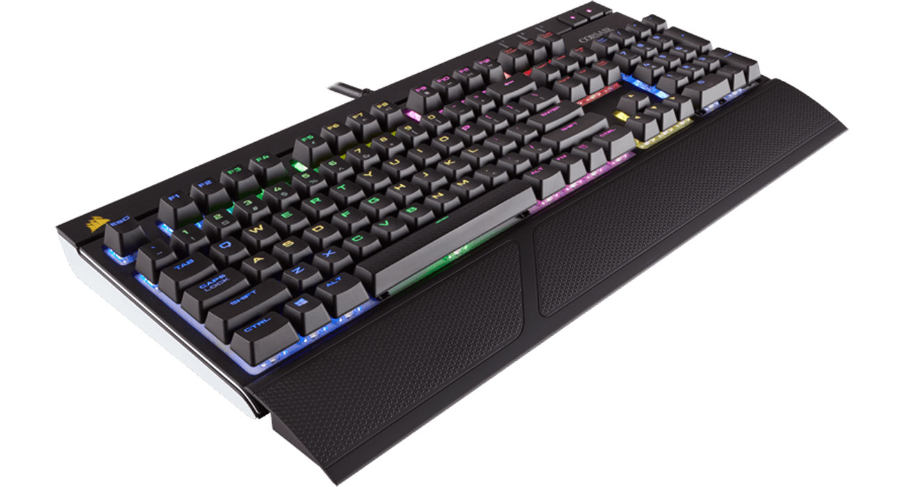 Corsair STRAFE klawisze dla graczy komfort i kontrola