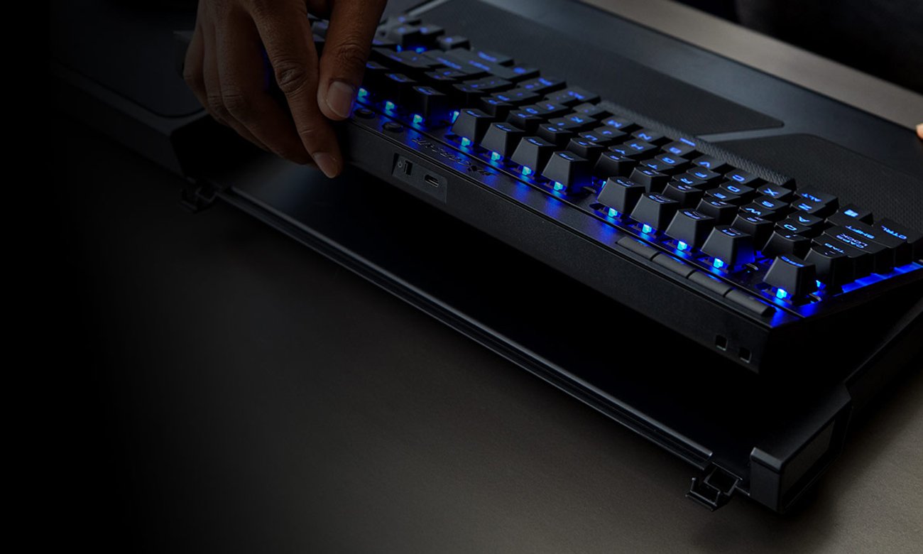 Corsair Gaming Lapboard Zaczepy