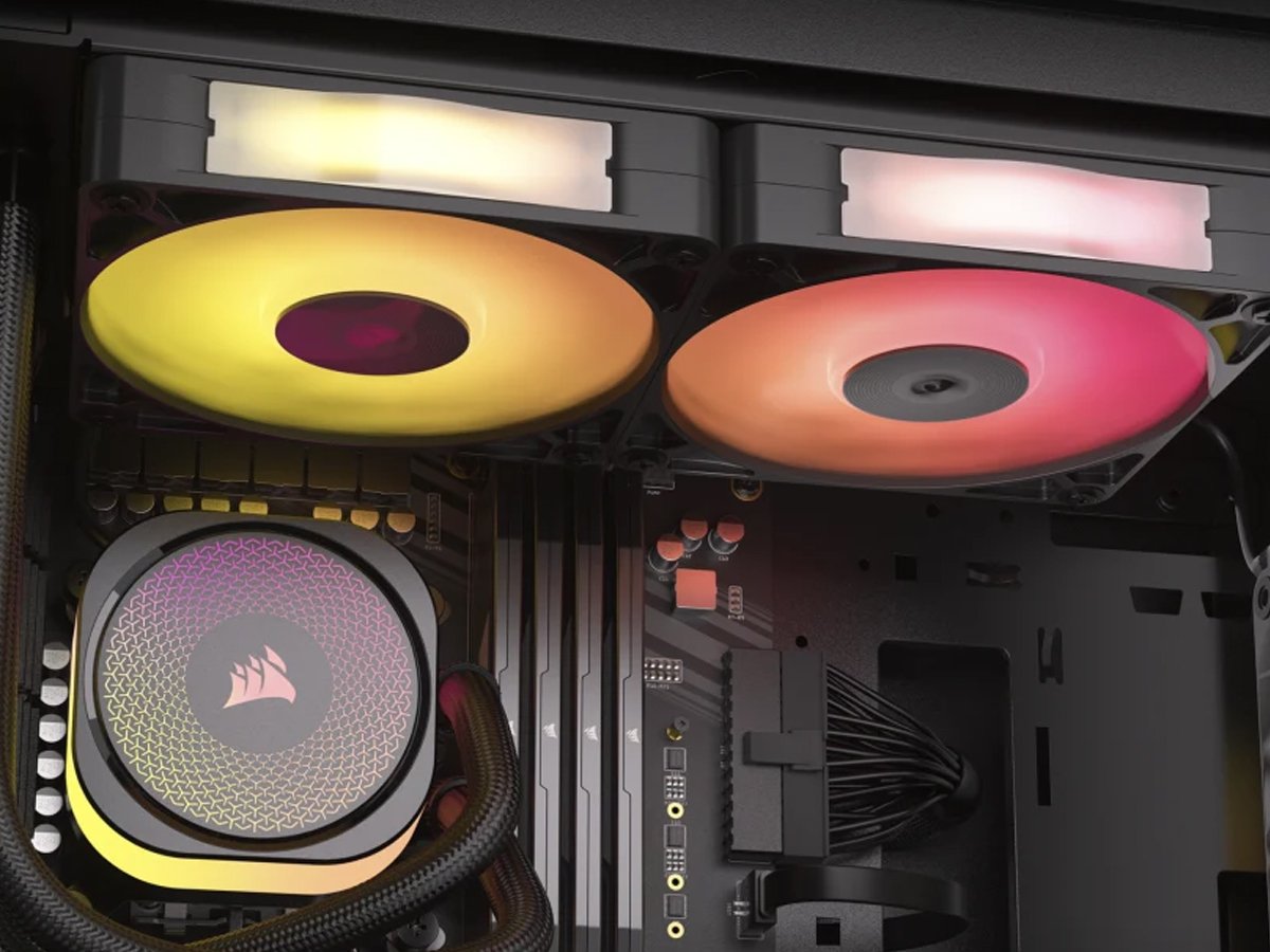 Corsair iCUE LINK TITAN 360 RX RGB