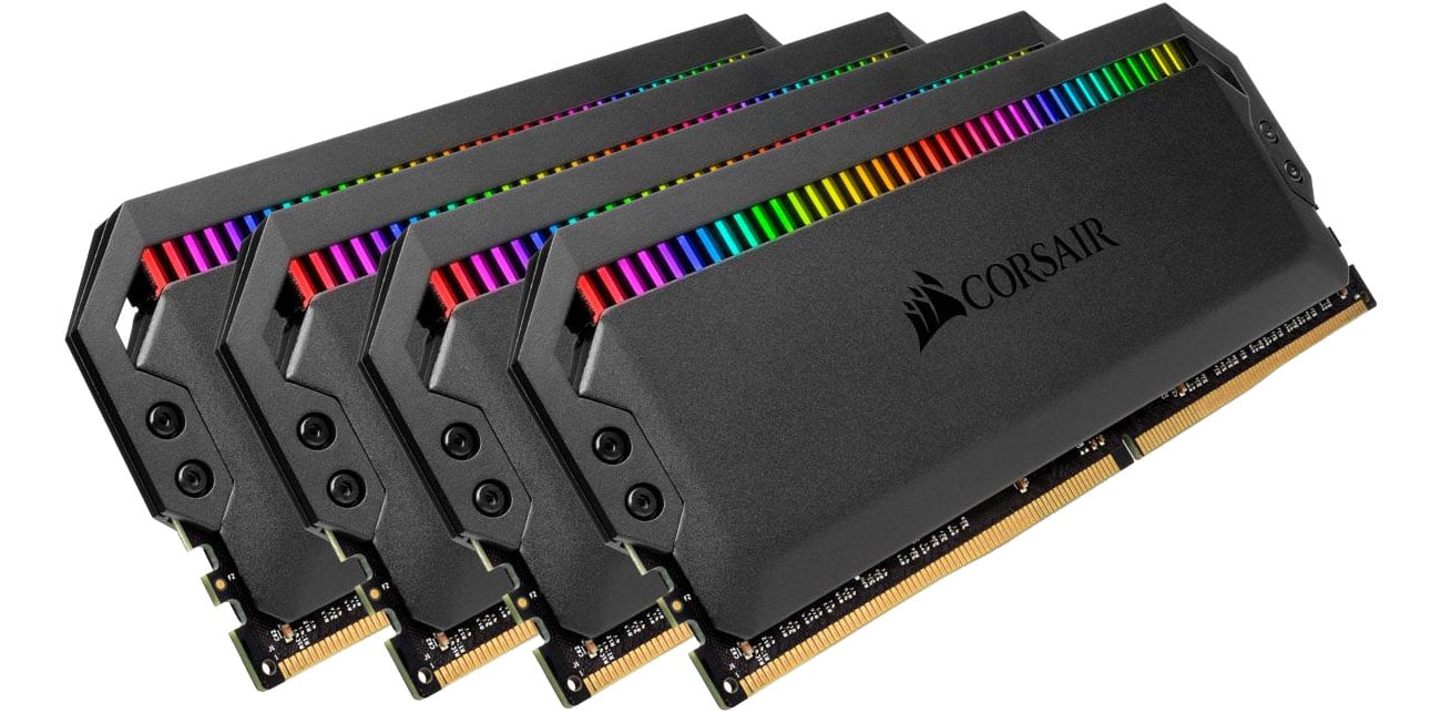 Pamięć RAM DDR4 Corsair 32GB 3600MHz Dominator PLATINUM RGB CL18 (4x8GB) CMT32GX4M4C3600C18