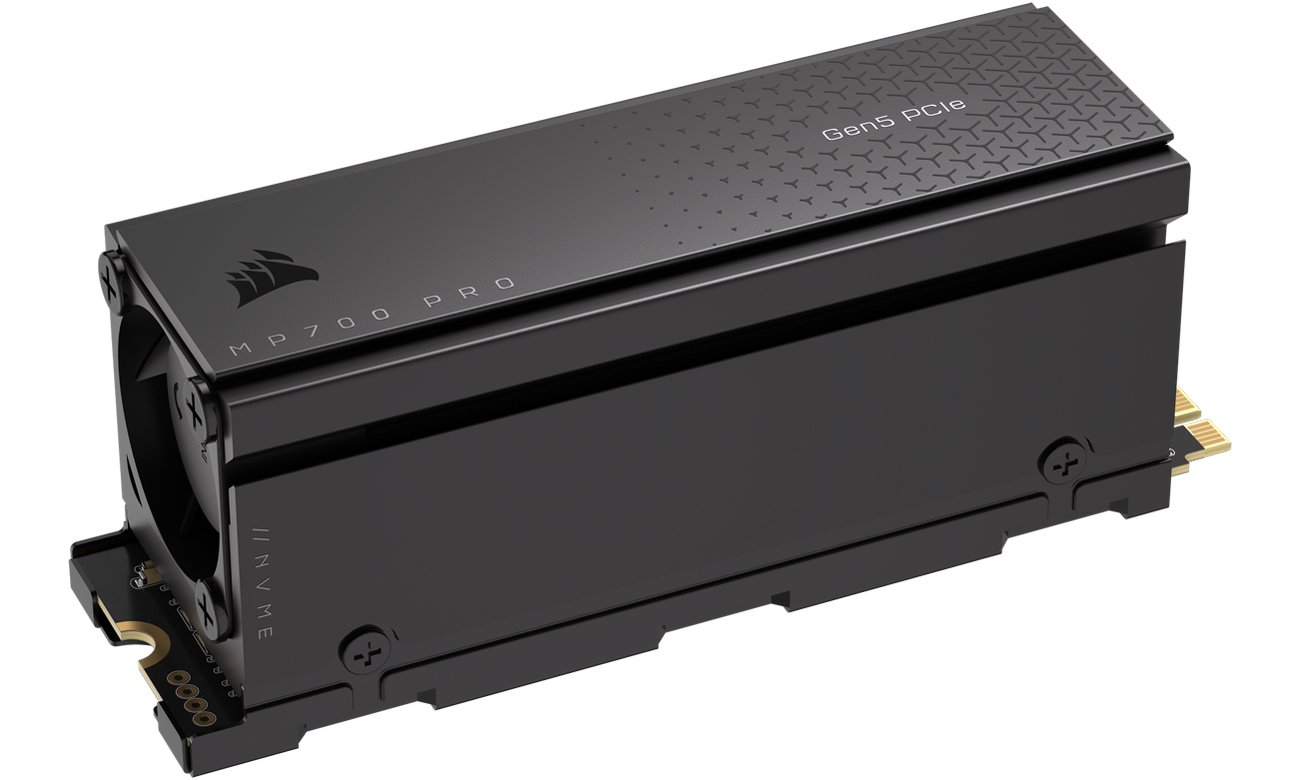 Dysk SSD M.2 Corsair MP700 PRO Heatsink - Widok od przodu pod kątem