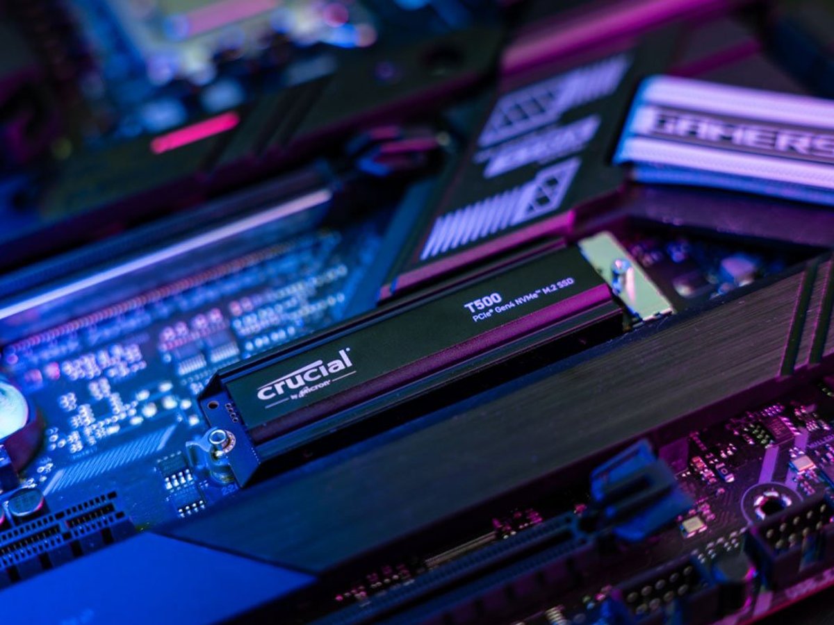 Dysk Crucial M.2 PCIe Gen4 NVMe T500 Heatsink - Grafika lifestyle