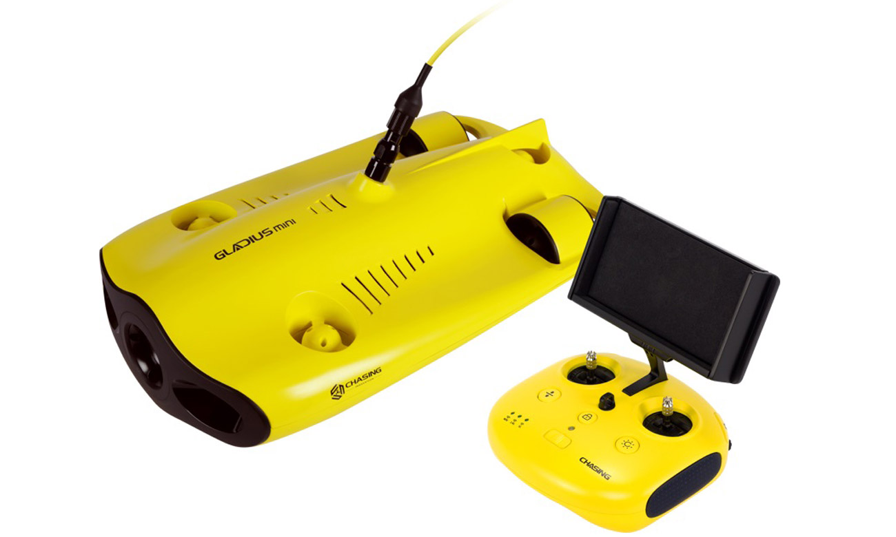 Dron podwodny Chasing Gladius Mini 100m - Widok od przodu pod ktem + kontroler