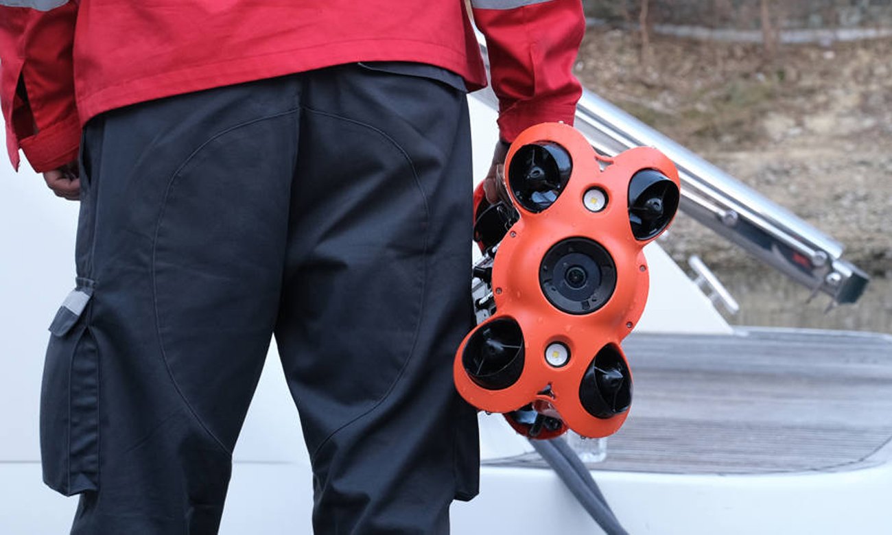 Dron podwodny Chasing M2 Pro Advanced Set - Grafika lifestyle