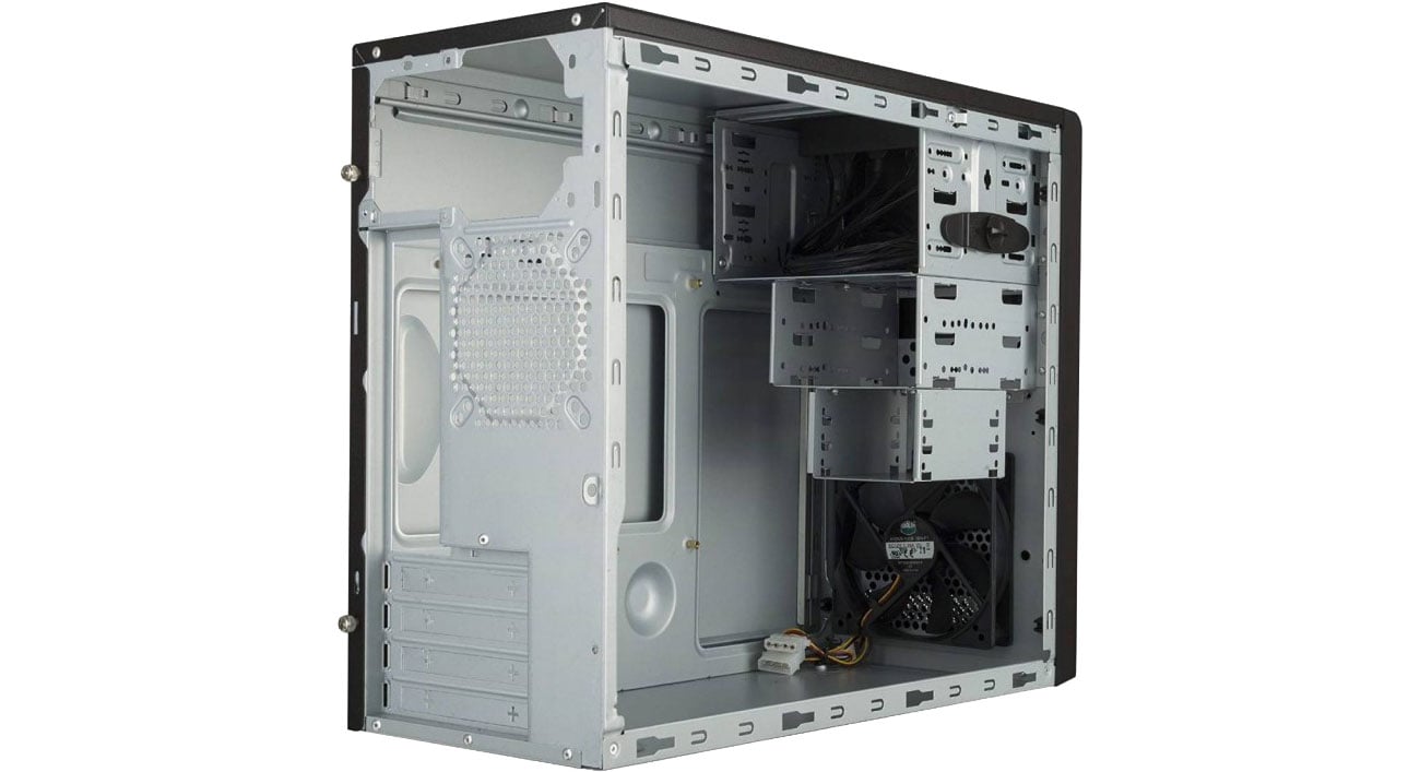 Cooler Master MasterBox E300L Wnętrze