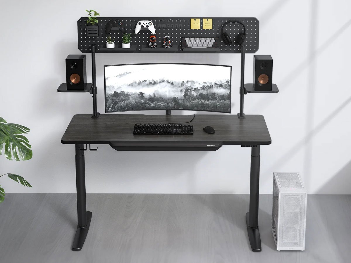 Biurko elektryczne Cougar E-ODYSSEY - Grafika lifestyle