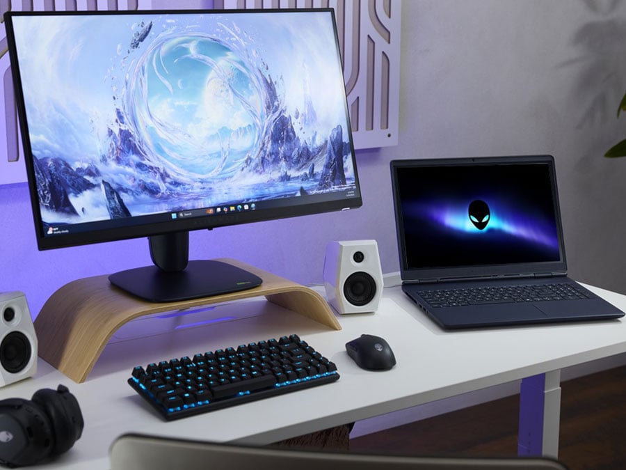 Alienware 16 Aurora ekran oraz klawiatura