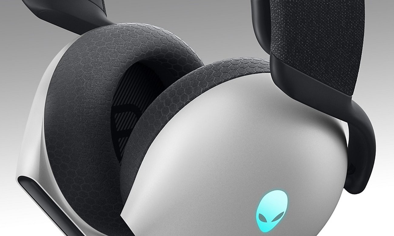 Zestaw słuchawkowy dla graczy Dell Alienware AW520H Lunar Light - Grafika lifestyle