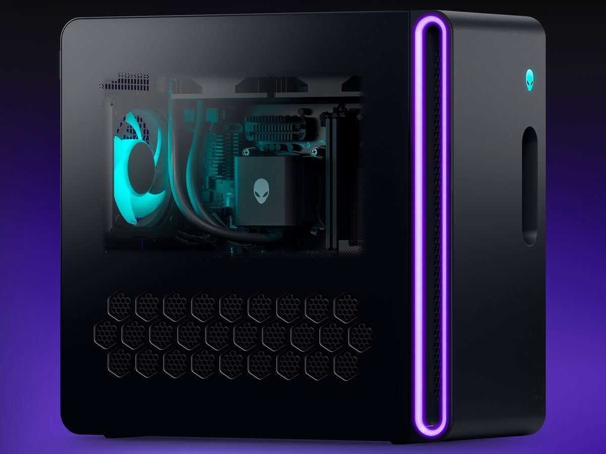 Dell Alienware Aurora R17 bok
