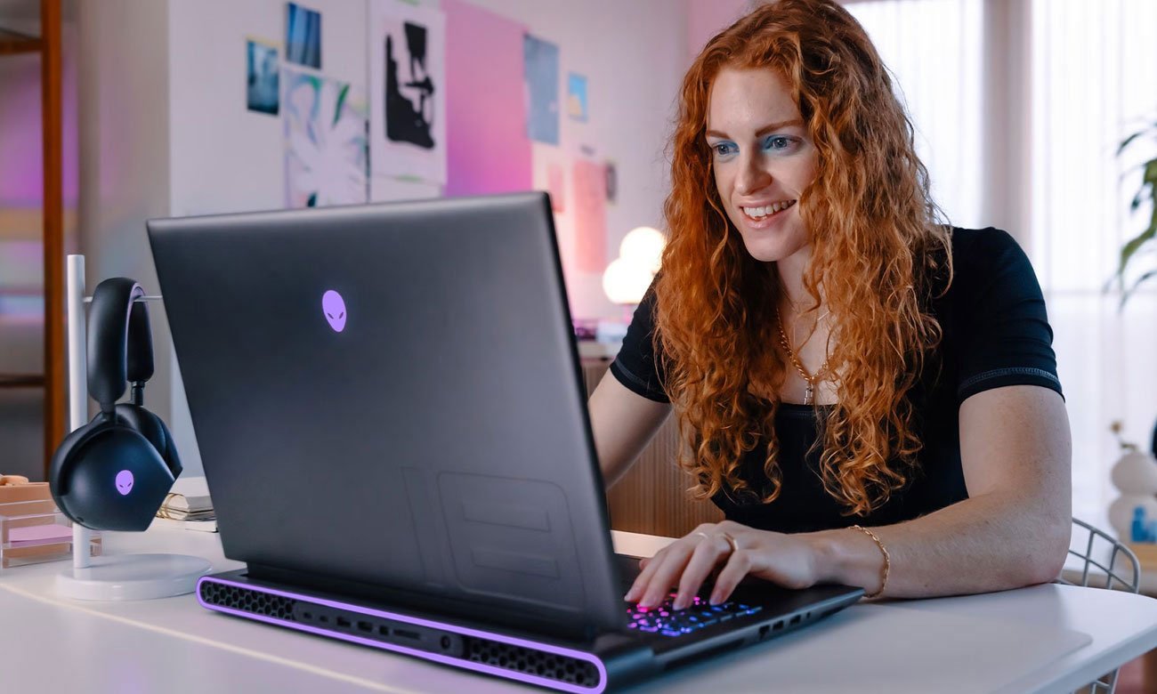 Dell Alienware m18 R2 wygląd