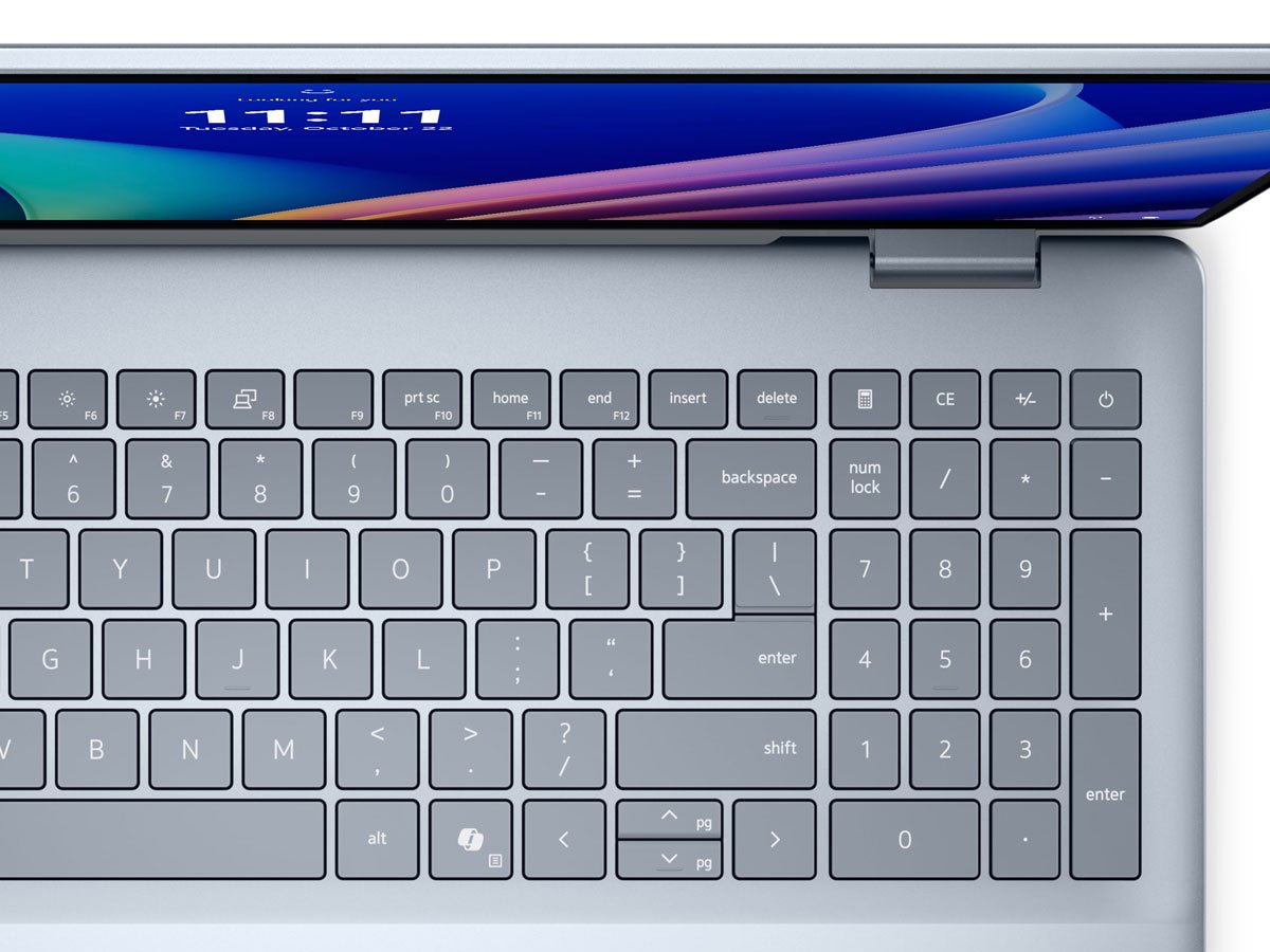 Laptop Dell 16 Plus zbliżenie na klawiaturę