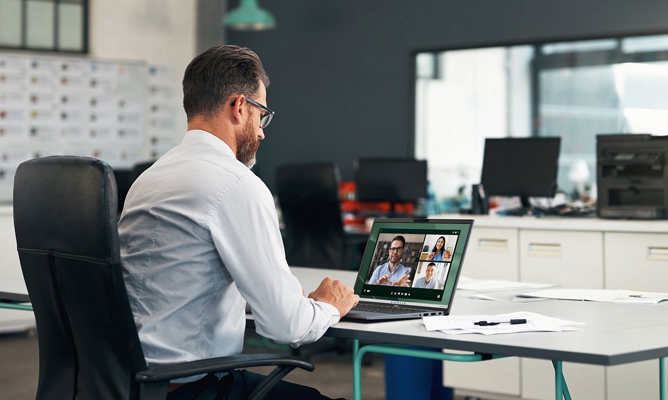 Dell Latitude 7450 laptop biznesowy