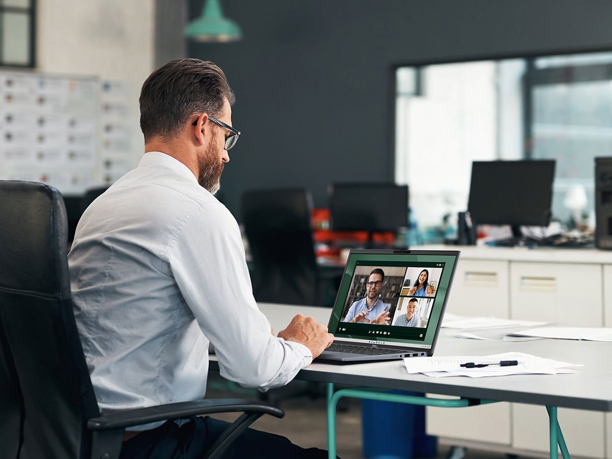 Dell Latitude 7450 laptop biznesowy