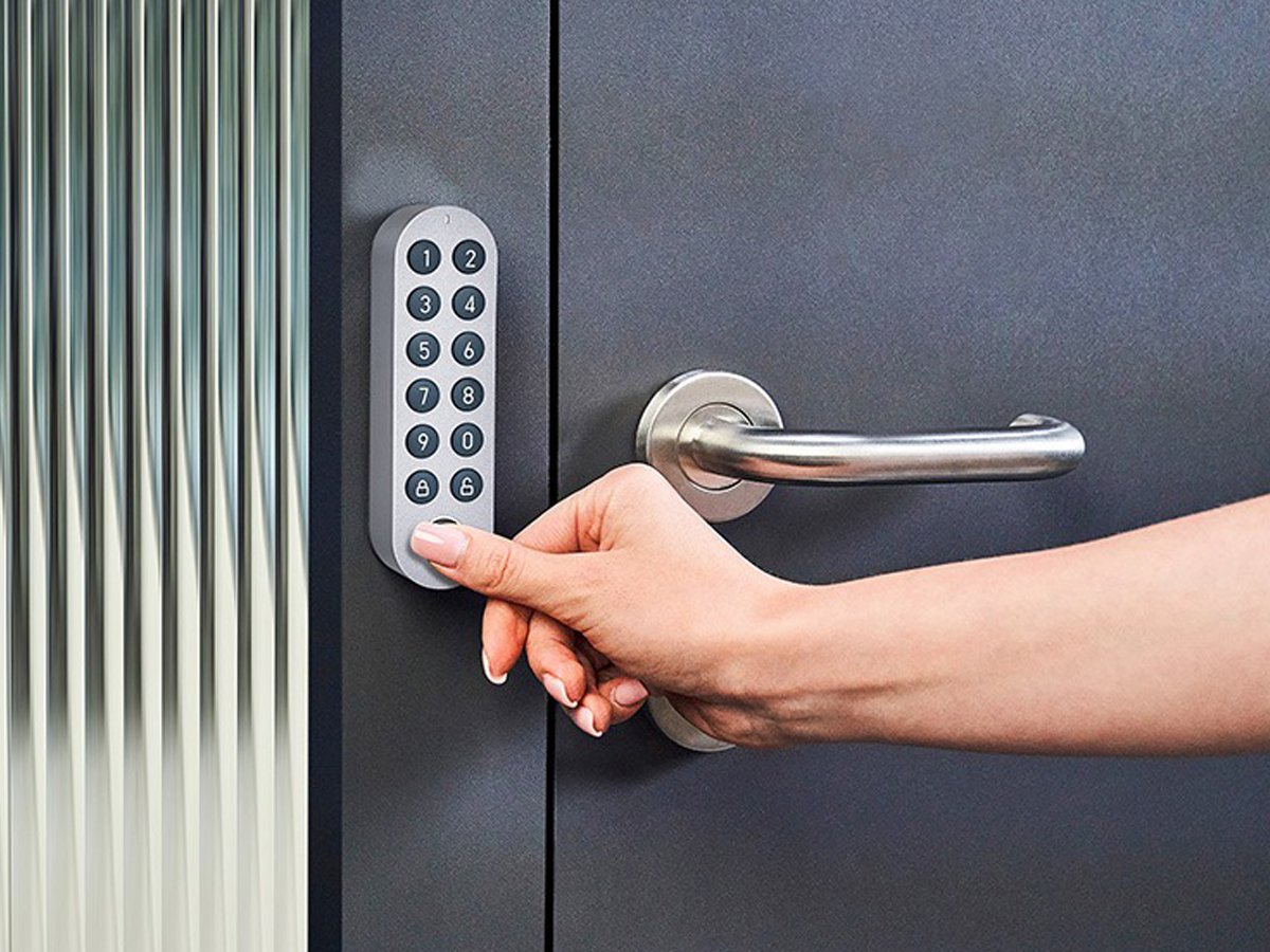 Inteligentny zamek Lockin SMART LOCK G30 - Grafika lifestyle