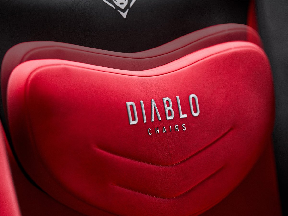 Fotel gamingowy Diablo Chairs BAGER - Grafika lifestyle