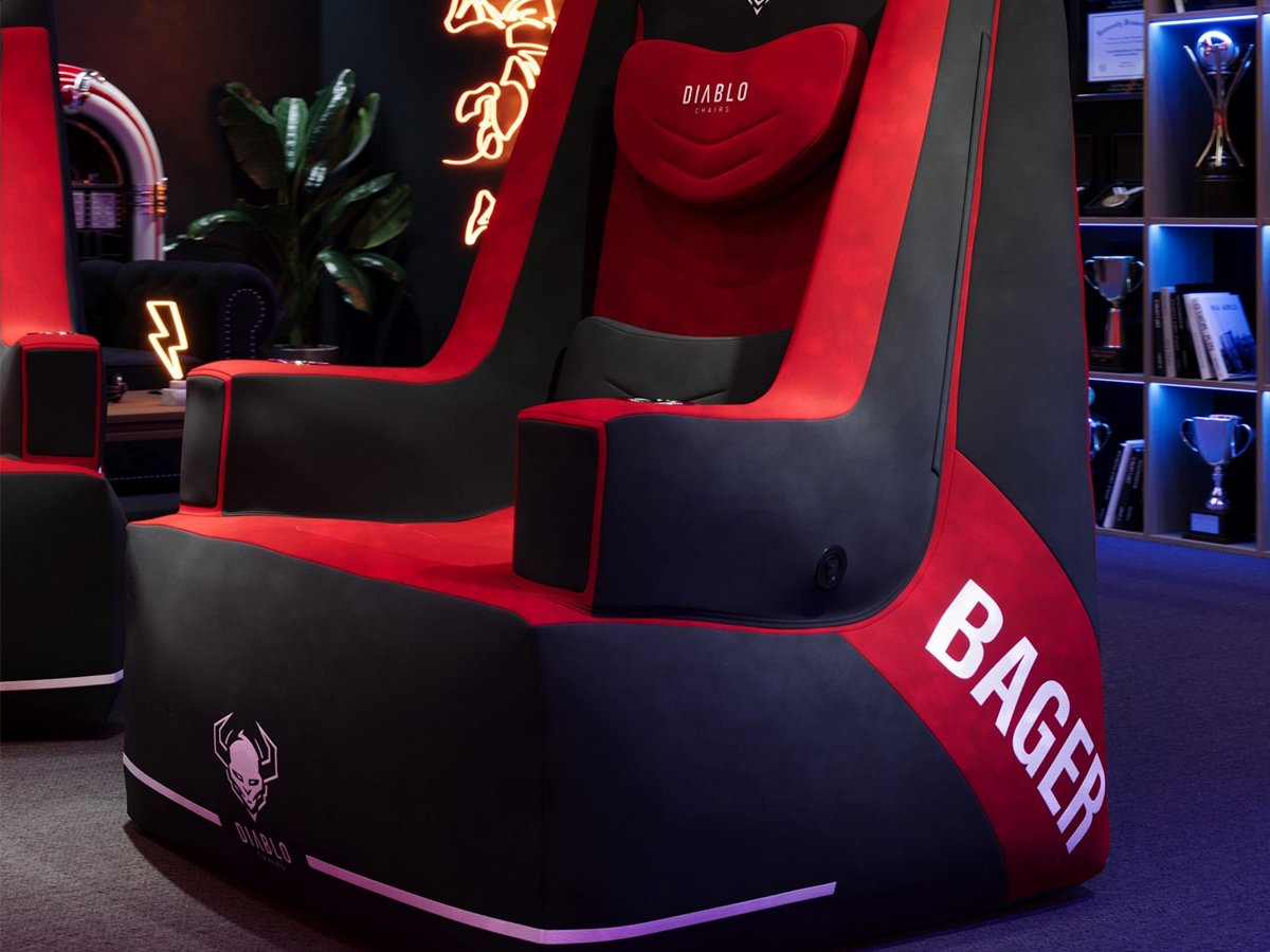 Fotel gamingowy Diablo Chairs BAGER - Grafika lifestyle