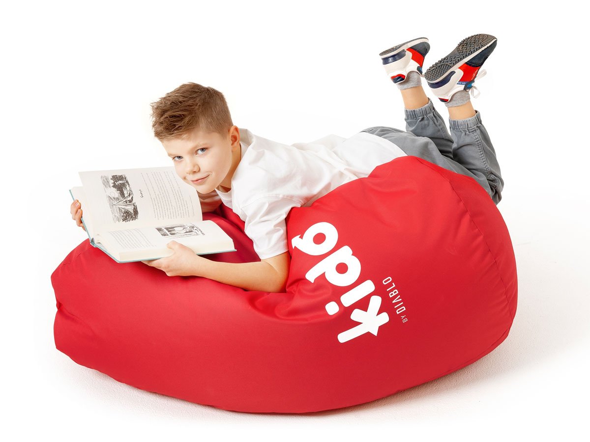 Pufa dla dziecka Diablo Chairs Kido Czerwona - Grafika lifestyle