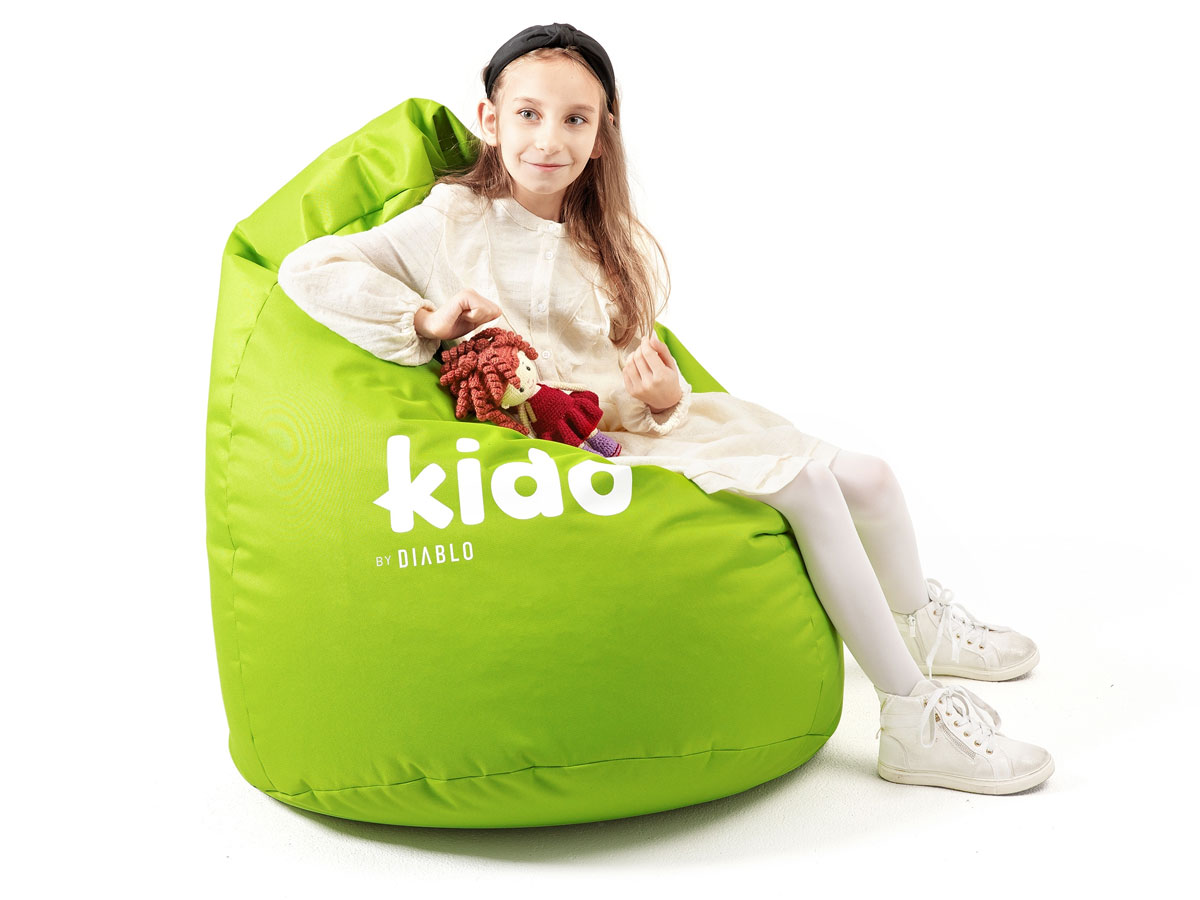 Pufa dla dziecka Diablo Chairs Kido Zielona - Grafika lifestyle