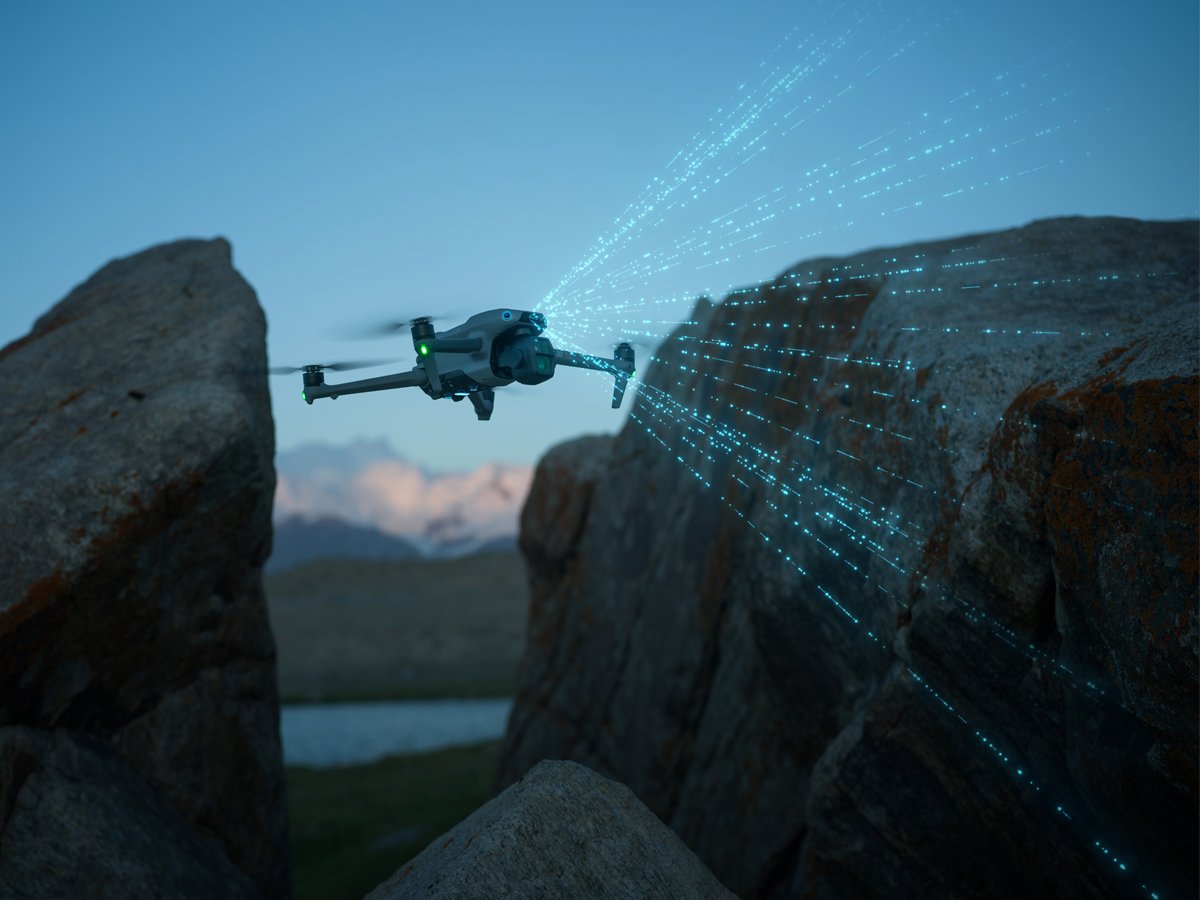 Dron DJI Air 3S - Grafika lifestyle
