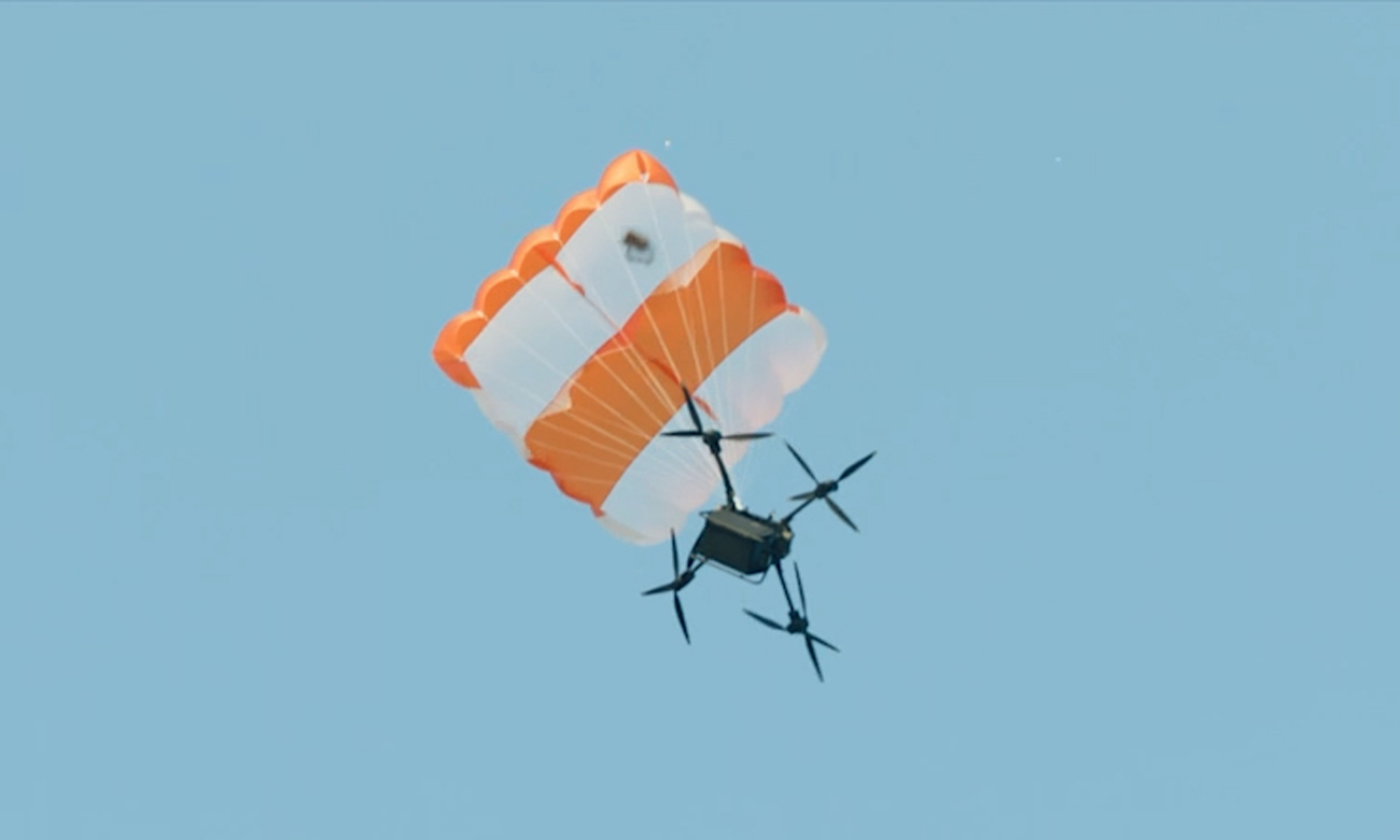 Dron DJI FlyCart 30 - Funkcje zwiększające bezpieczeństwo drona