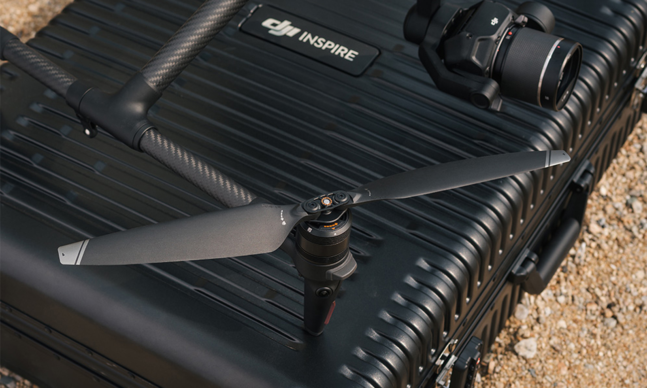 Para składanych śmigieł Quick-Release dla dużych wysokości do DJI Inspire 3 - Grafika lifestyle