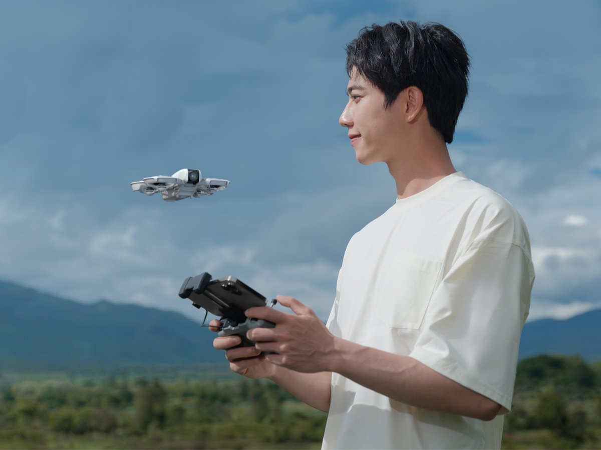 Dron DJI Neo - Grafika lifestyle