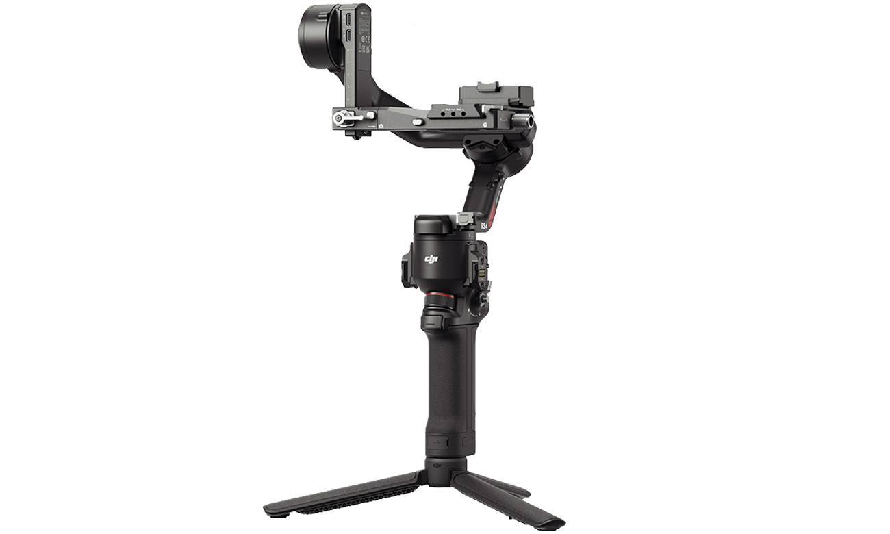 DJI RS 4 Gimbal – вид спереди под углом