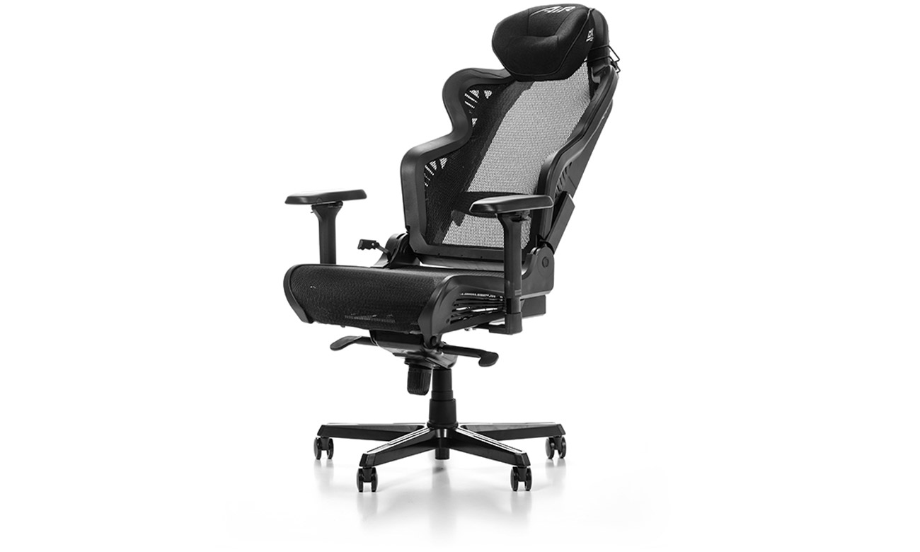 Fotel gamingowy DXRacer Air R1S - Widok od przodu z rozłożonym oparciem