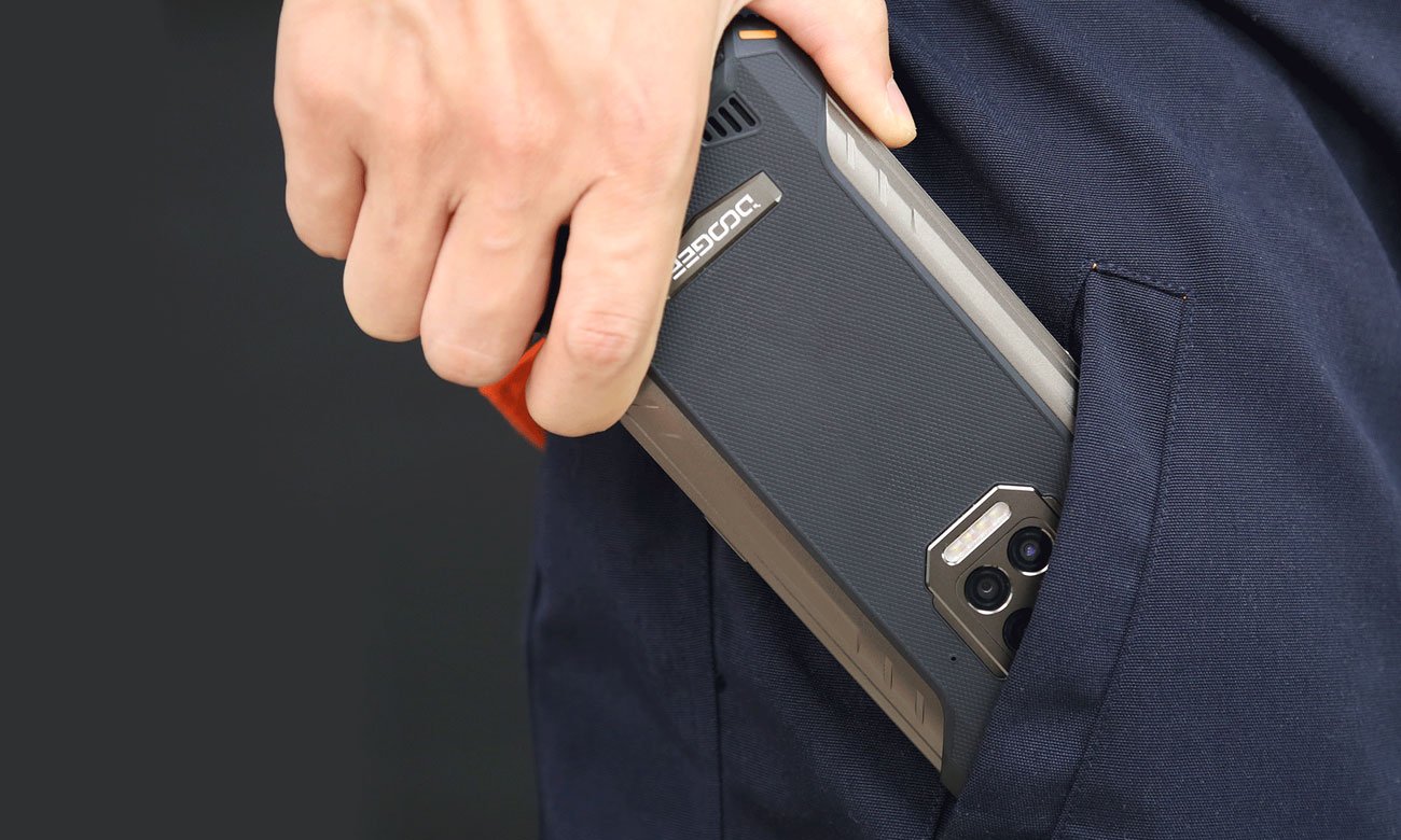Doogee S86 Pro czerwony obudowa
