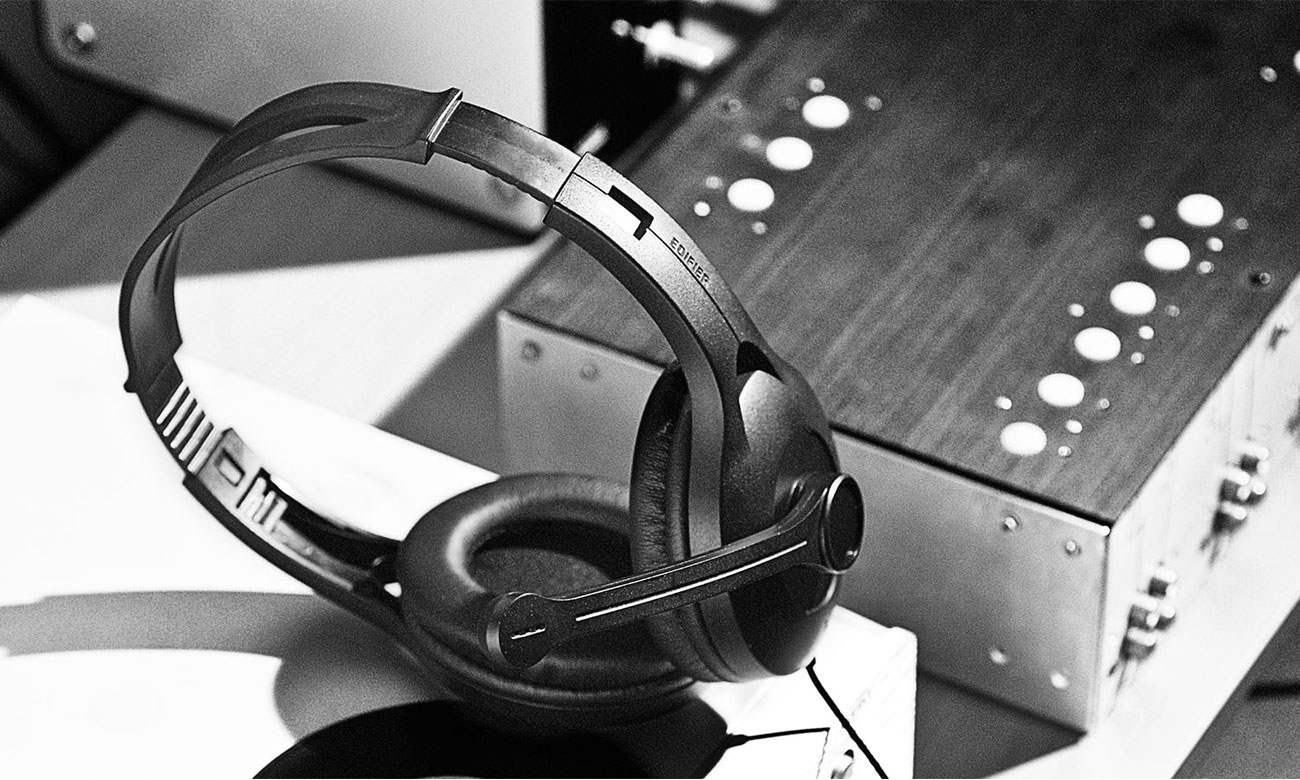 Edifier K800