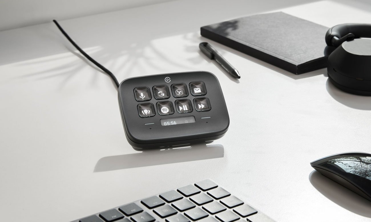 Elgato Stream Deck Neo Black - Grafika lifestyle