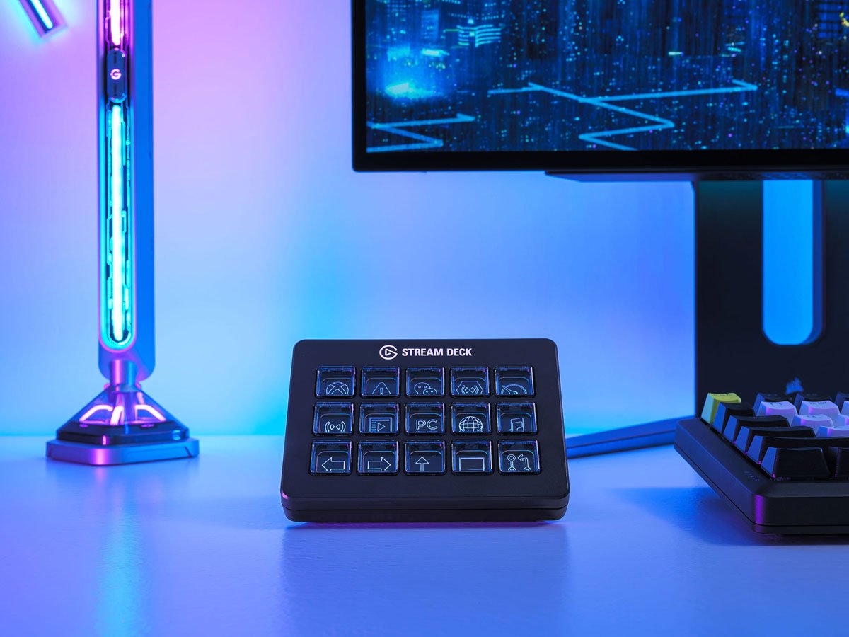 Elgato Stream Deck MK.2 (Scissor Keys) - Grafika lifestyle