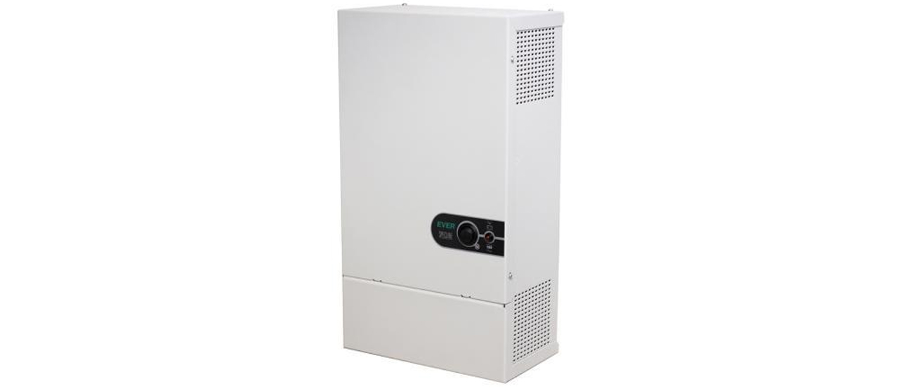 UPS  Ever Specline 1000 Widok Z Przodu