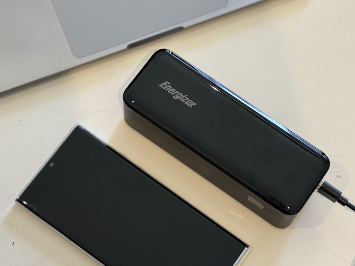 Energizer Powerbank 27000 mAh 140W 3w1