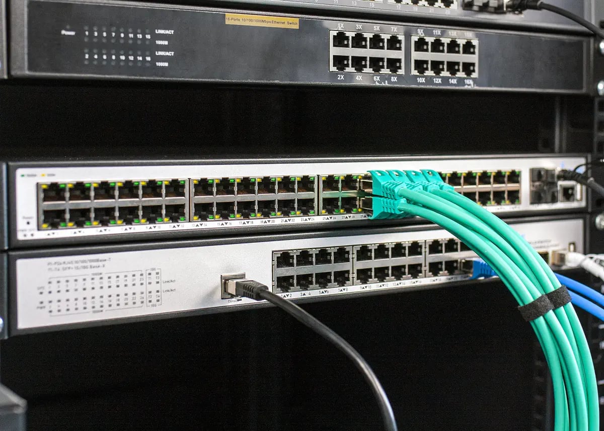 Extralink Hypnos | Switch | 24x RJ45 1000Mb/s, 4x SFP+, L3, zarządzalny
