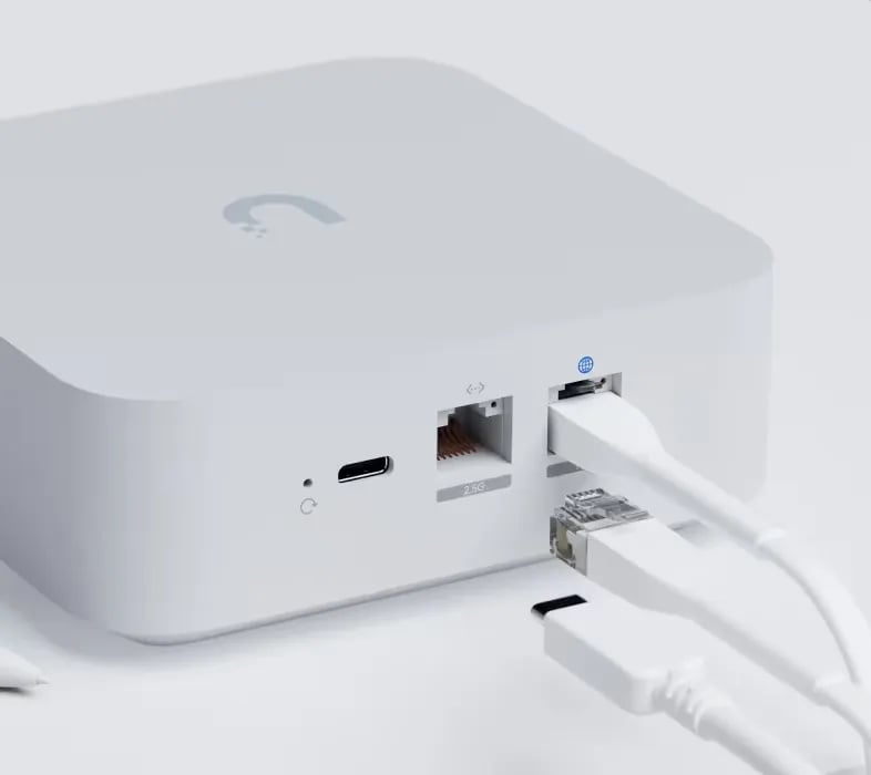 Ubiquiti UX7-EU | System Mesh | UniFi Gateway, Plug & Play, WiFi7