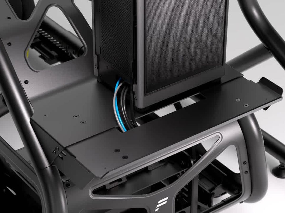 Fanatec GT Cockpit PC Tray - Grafika lifestyle