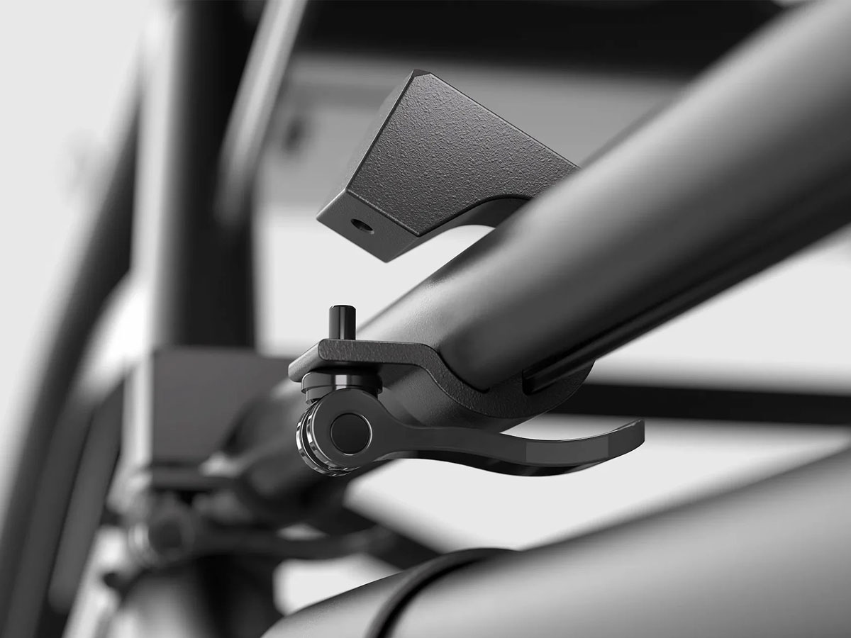 Fanatec GT Cockpit Shifter Mount Left Side - Grafika lifestyle