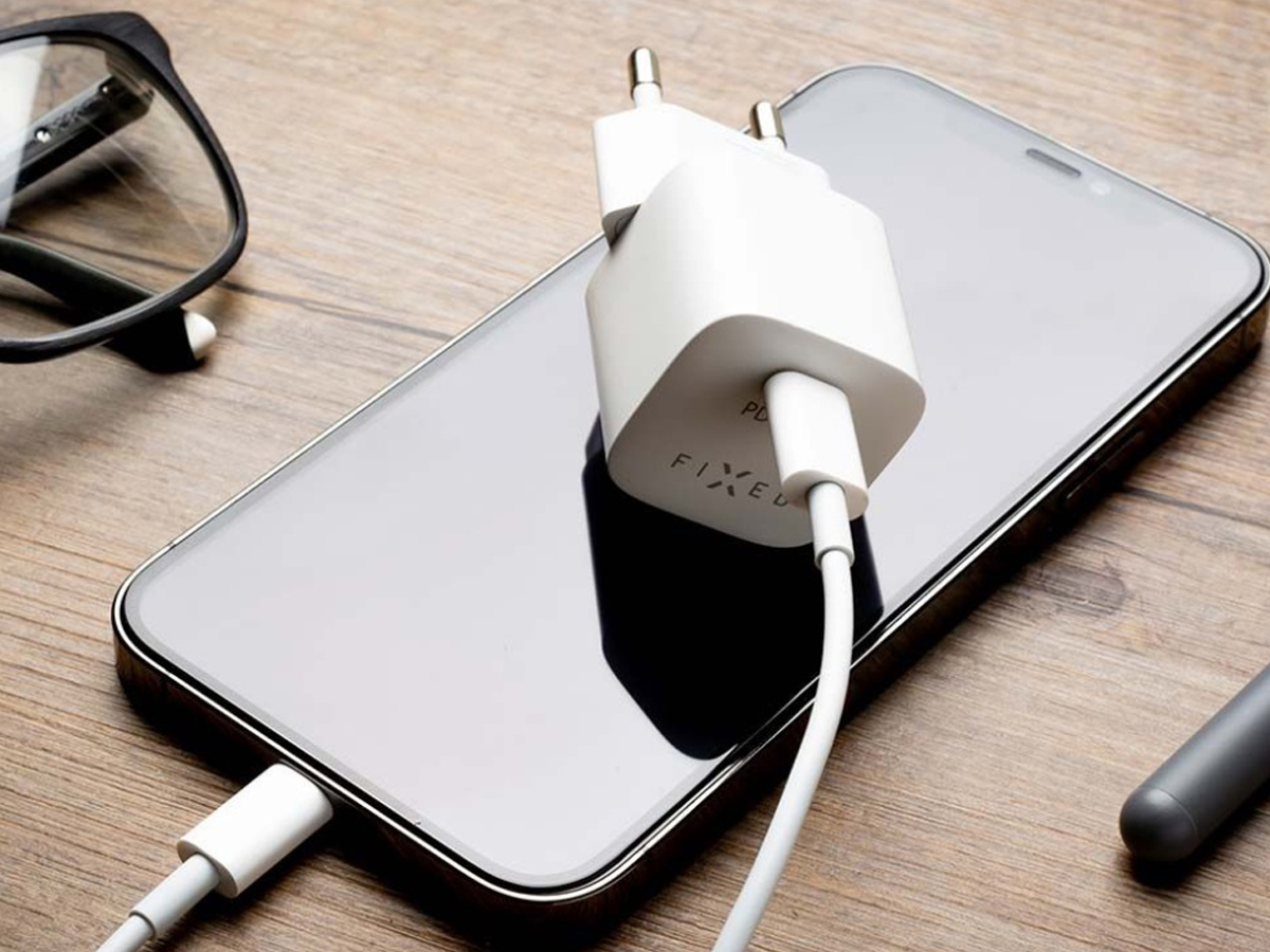 FIXED	Travel Charger 30 W
